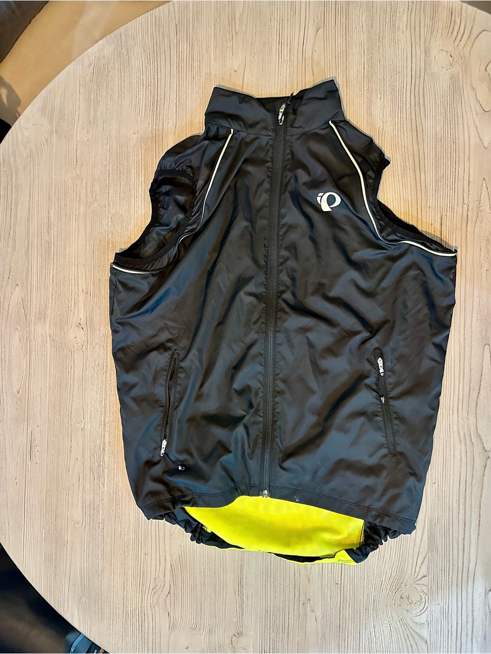 Pearl Izumi Black Jacket with Yellow Lining - Picture 6 of 9